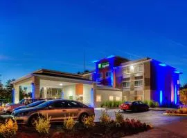 Holiday Inn Express Newberg - Wine Country by IHG