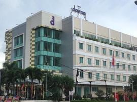 Daima Hotel Padang, hotel v destinaci Padang