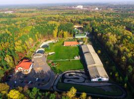 Malutkie Resort, hotel u gradu Radomsko