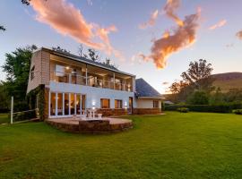Woodcliffe Country House, hotel with parking in Woodcliffs