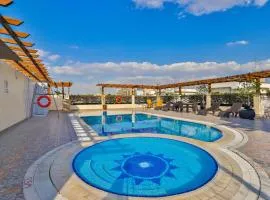 Landmark Summit Hotel
