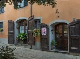 Antica Casa Dei Rassicurati