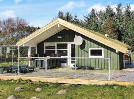 6 person holiday home in Pandrup, hotell i Rødhus
