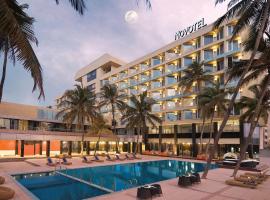 Novotel Mumbai Juhu Beach – hotel w Bombaju