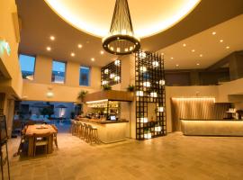 Parasol Luxury Hotel & Suites, ξενοδοχείο στην Κάρπαθο