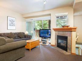 Sunpath by Outpost Whistler, vacation home in Whistler