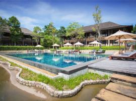 Kirimaya Golf Resort Spa - SHA Plus Certified, glamping site in Mu Si