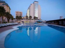 Bakour La Manga Splash, hotel La Manga del Mar Menorban
