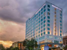 Mercure Hyderabad KCP Banjara Hills, An Accor Hotel、ハイデラバードのホテル