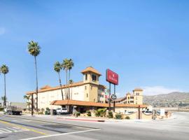 Ramada by Wyndham Burbank Airport, hotel v destinaci Burbank
