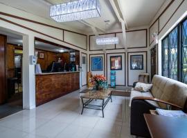 Spinnaker Inn of Naples, hotel v destinaci Naples
