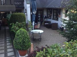 Landhaus Waldziegelhütte, hotel i nærheden af Hoecherberg mountain, Waldmohr