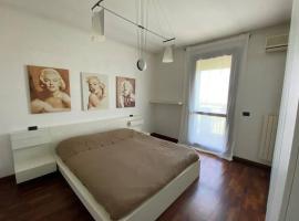 Appartamento Girasole tra Padova e Venezia, hotel in Fiesso dʼArtico