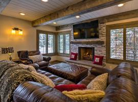 Cozy Sun Valley Townhome with Mountain Views!, hotel en Sun Valley