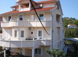 Vila Rosa, ξενοδοχείο με τζακούζι σε Tkon