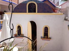 Greek Cottage Playas de Tijuana, hotel en Tijuana