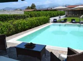 villa graziosa con piscina privata