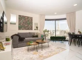 HolySuite Even Israel