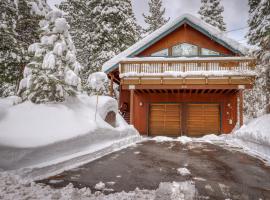 Lakewood Retreat, hotel com estacionamento em Tahoe City