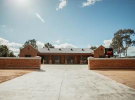 Red Waratah Accommodation, motel americano em Bendigo