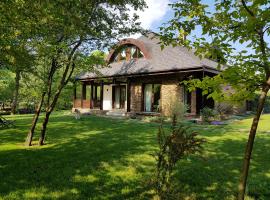 Chalet Hovel, hotel in Mănăstirea Humorului