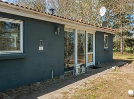 8 person holiday home in rsted, hotel di Kare