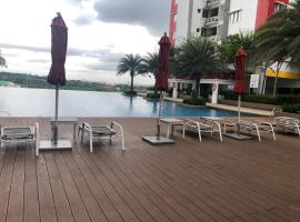 Main Place Resort Family Suite, orlofshús/-íbúð í Subang Jaya