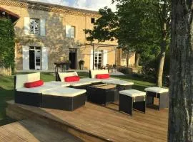 Agréable bastide provençale avec piscine