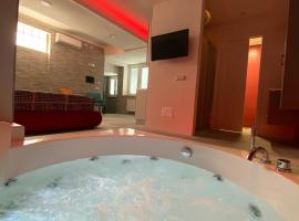 Sweet Home & Wellness Luxury Apartment, hotel Nettunóban