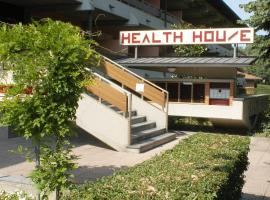 Residence Hotel Health House: Desenzano del Garda şehrinde bir apart otel