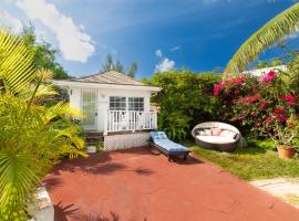 Garden Cottage - At Orange Hill, hotel con parcheggio a Nassau