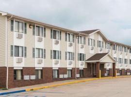 Amerihost Inn & Suites, hotel in Kingdom City