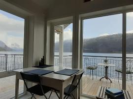 Fjord Paradise Stryn, ξενοδοχείο με πάρκινγκ σε Stryn
