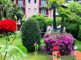 Hotel al Ponte Antico, hotel con estacionamiento en Intragna