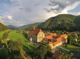 Hotel im Stift Neuberg, hotel v destinaci Neuberg an der Mürz