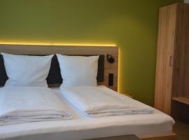 Weingut Bugner Meizelhof, hotel v destinaci Klein-Winternheim