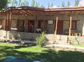 Gulmit Guest House, hotel in Chamangul