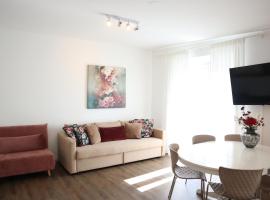 Bungalow Apartment FREE Parking & Self Check-in, villa in Graz