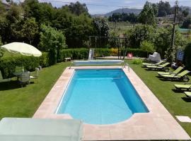 My Portugal for All - Lousada Villa, hotel with parking in Lousada