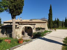 Mas de Reilhanette, hotel em Montbrun-les-Bains