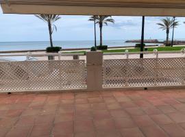 Apartamento primera línea de playa, apartment in Port Saplaya