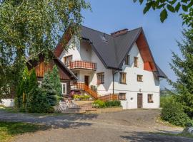 Wiśniowy Gaj, farm stay in Ujanowice