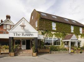 Raven Hotel by Greene King Inns, hotelli kohteessa Hook