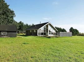 Cozy Retreat with Spa - By Traum Ferienwohnungen, hotel v destinaci Stenbjerg