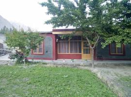 Guest House De Grand Imperial, holiday rental in Hunza