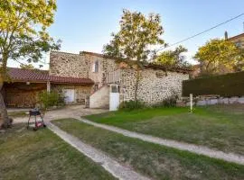 Holiday Home Saint-Beauzire near Pauillac Castle