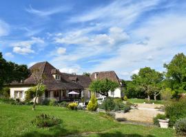 Luxurious Mansion in Aquitaine with Swimming Pool, hotel en Port-Sainte-Foy-et-Ponchapt