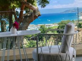 S'O Suites Tropea, отель в Тропеа