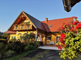 Weingut - Ferienhaus Sonja Rohrbacher, hotell i Gamlitz