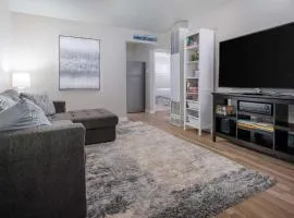 Walnut Bungalow East